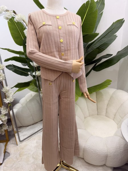 طقم صوف قطعتين