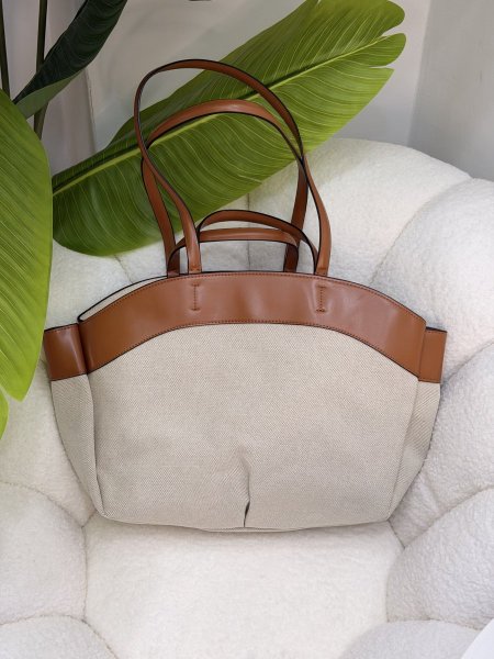 شنطة Zara - حجم XL