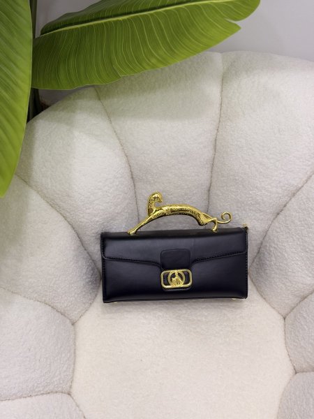 شنطة يد Tiger الذهبية الفخمة