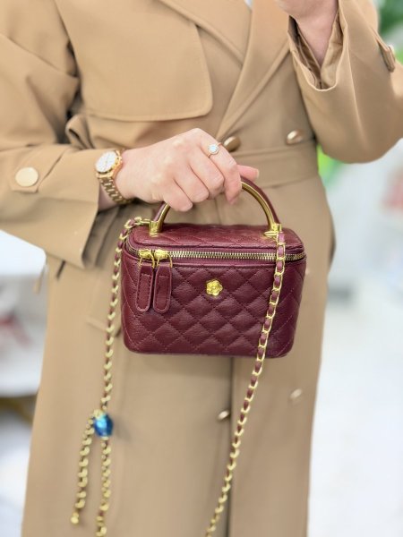 شنطة كروس شانيل جلد