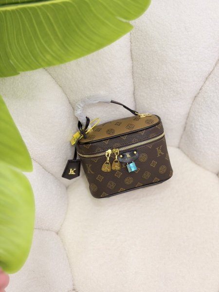 شنطة كروس Kicon